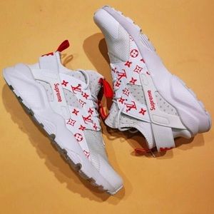 Nike X Supreme Huaraches